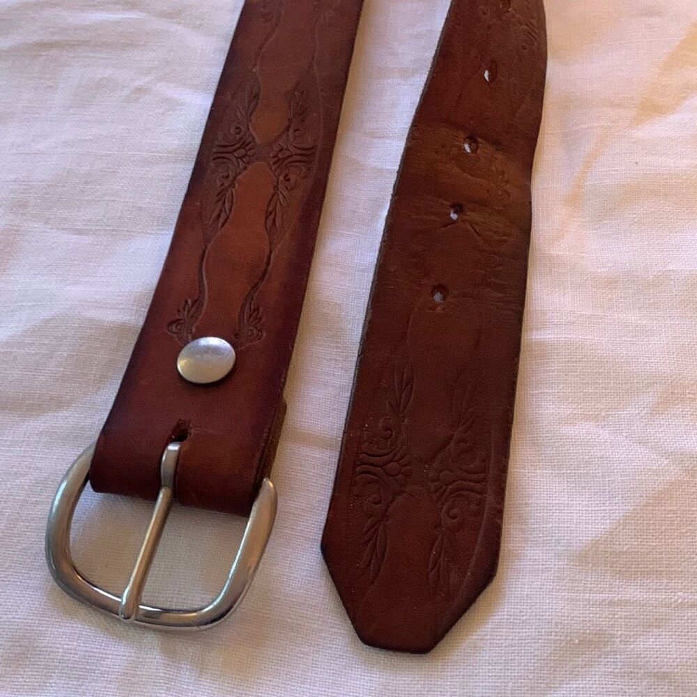 Vintage Hand Tooled Brown Leather Belt Size Large Full Grain Cowhide USA No Loop